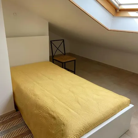 Maura's House بيت للعطل